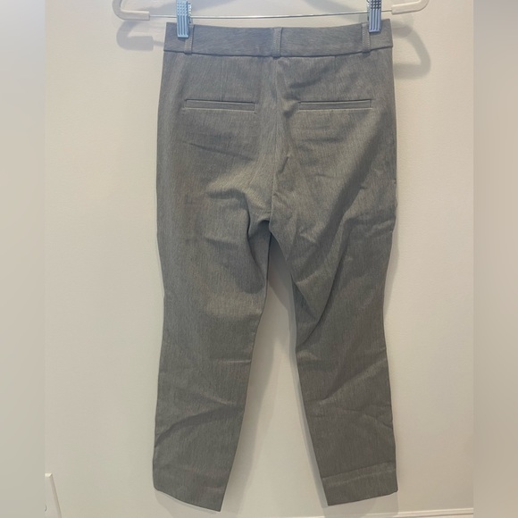 Banana Republic women’s petite 00 pants in light heathered gray - Picture 2 of 5